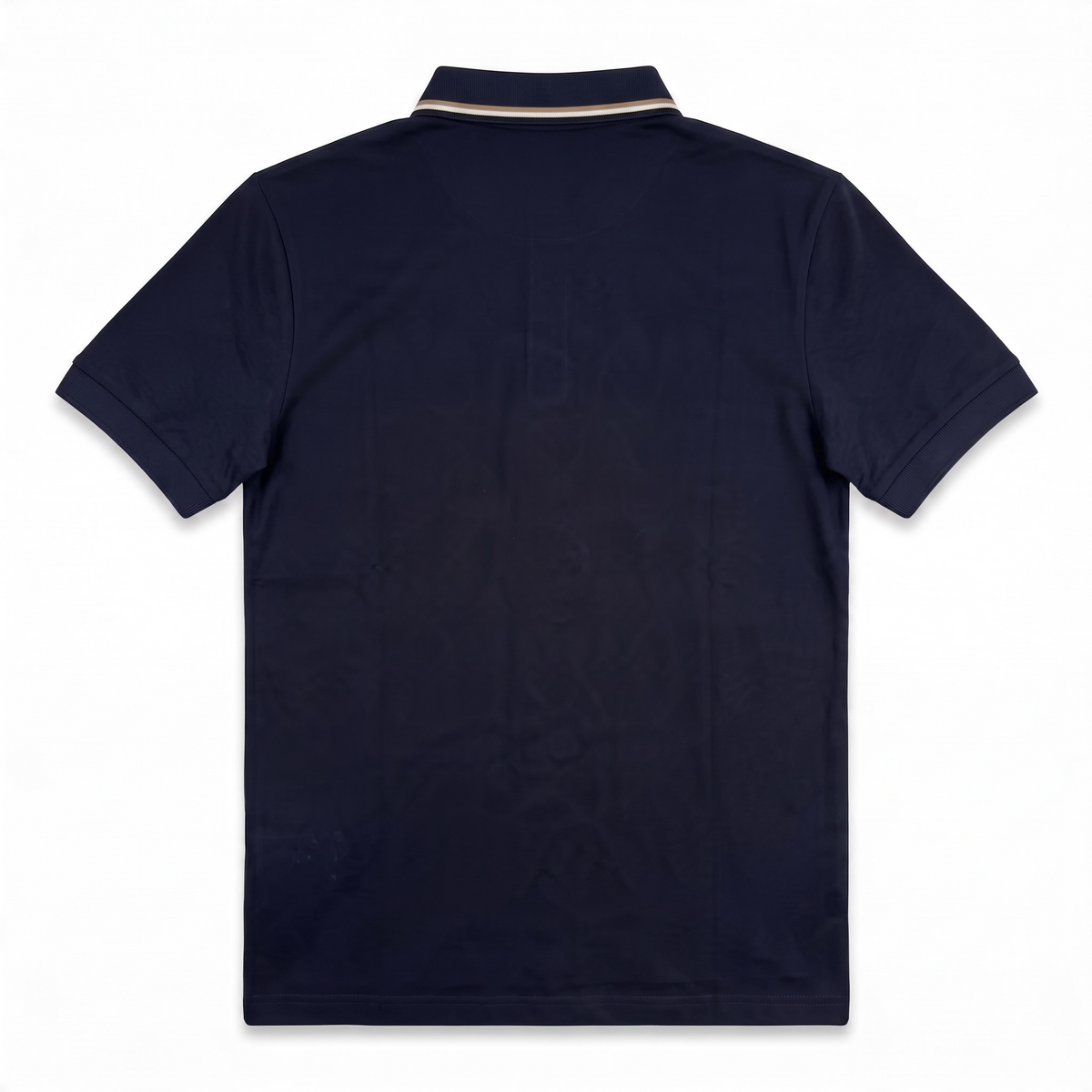 Playera Boss Polo talla 3XL, viene reducida, sirve para talla XL