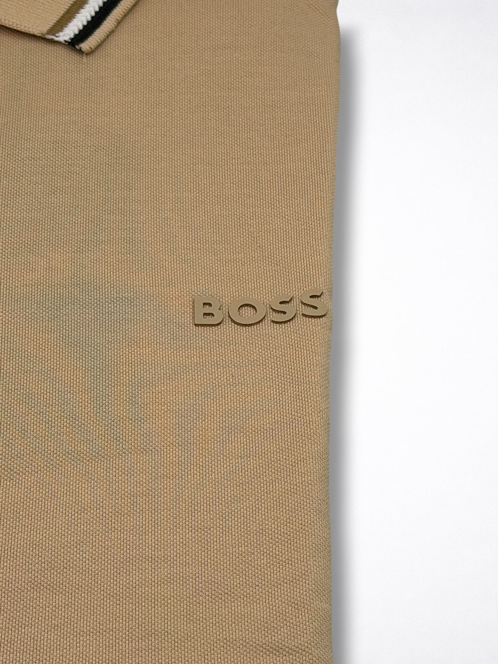 Playera Boss Polo talla XXL, viene reducida, sirve para talla L