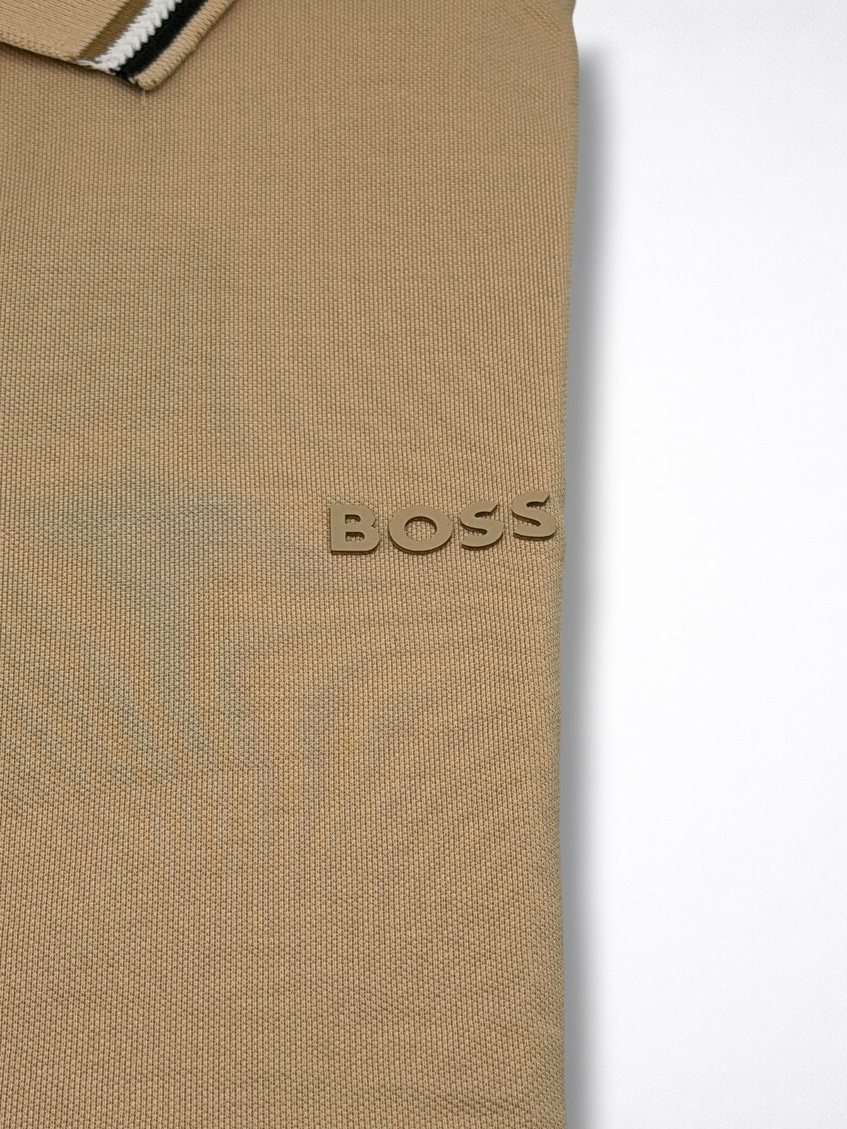 Playera Boss Polo talla XXL, viene reducida, sirve para talla L