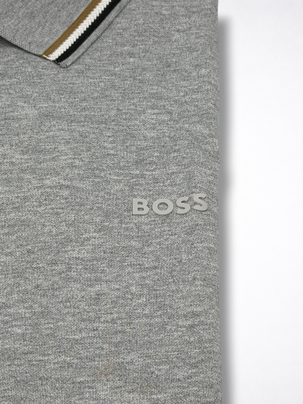 Playera Boss Polo talla XXL, viene reducida, sirve para talla L