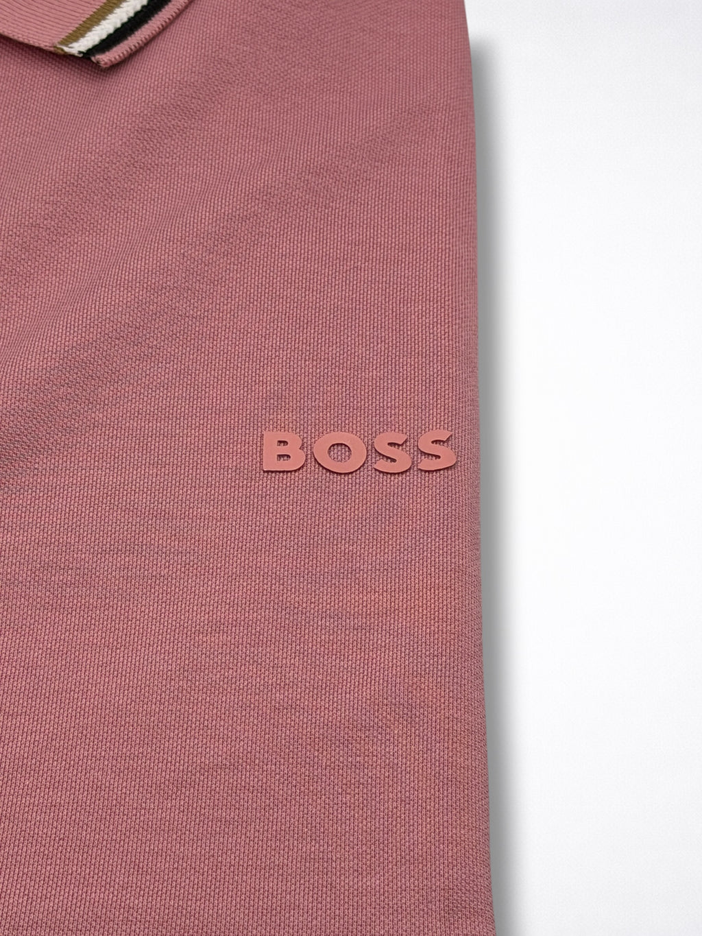 Playera Boss Polo talla XXL, viene reducida, sirve para talla L