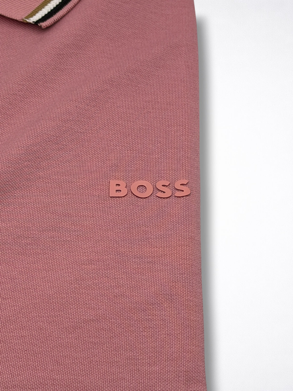 Playera Boss Polo talla XXL, viene reducida, sirve para talla L