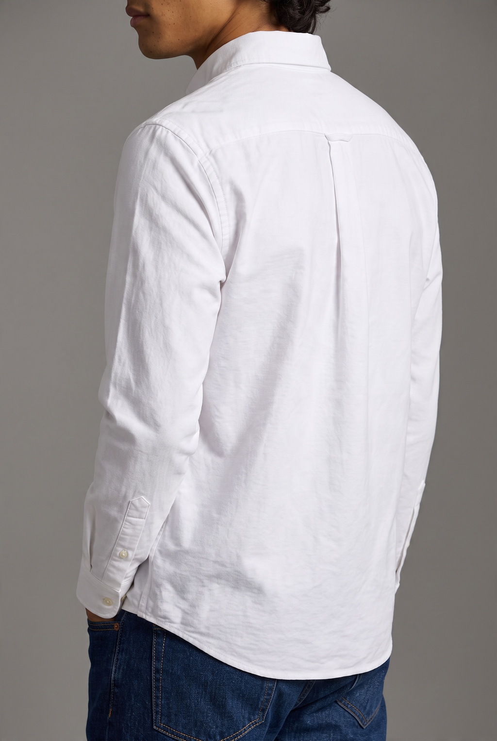 Camisa Lacoste talla XL slim fit stretch, viene reducida, sirve para talla S
