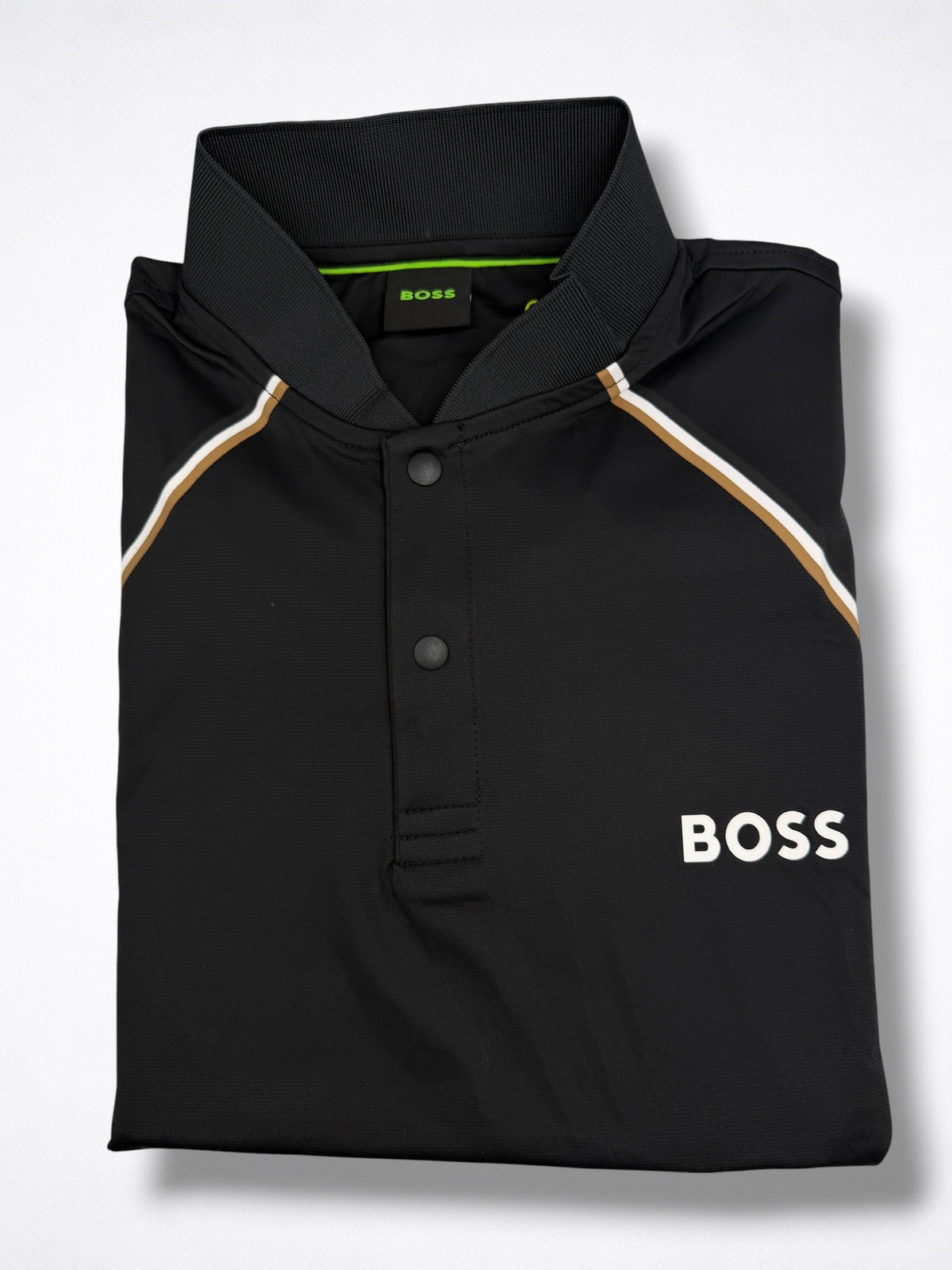 Playera Boss talla 3XL, viene reducida, sirve para talla XL
