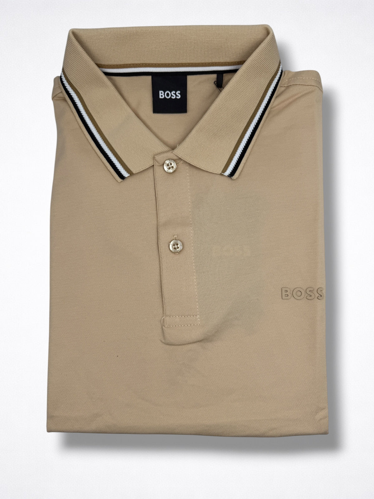 Playera Boss Polo talla 3XL, viene reducida, sirve para talla XL