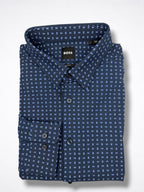 Camisa Boss Classic Fit manga larga talla Xl slim fit, modelo reducido, sirve para talla M